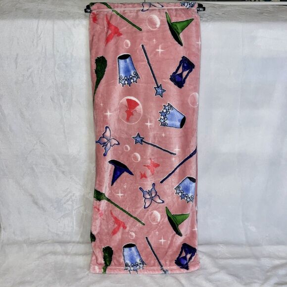 The Wizard Of Oz Wicked Pink Throw Fleece Blanket Dorothy Good Bad Witch NWT - Picture 4 of 4